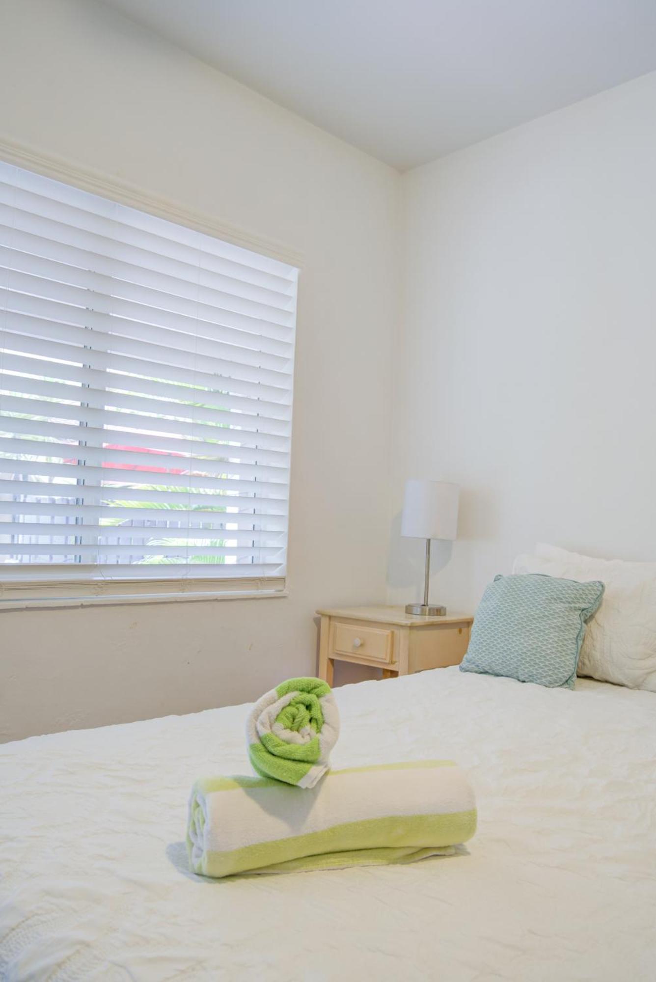 Efficiency 2 On Water Las Olas, Beach And Free Kayaks ฟอร์ต ลอเดอร์เดล ภายนอก รูปภาพ